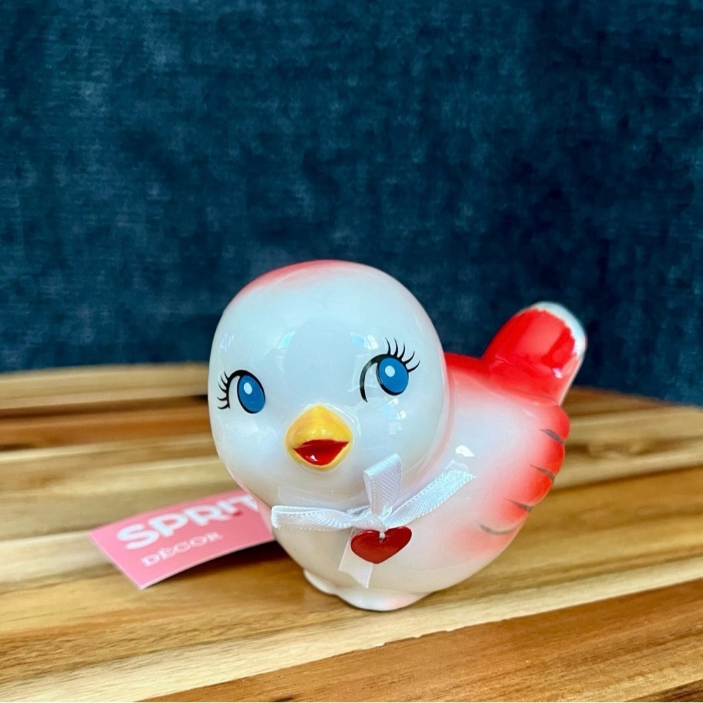 Target Spritz Valentine Love Bird, looking forward